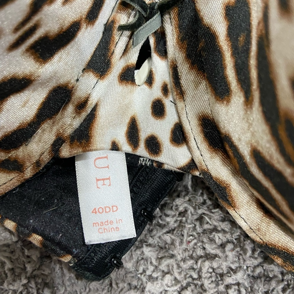 Full Coverage Bra - image 3